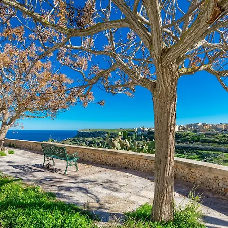 Naduri, Beautiful Gozitan Pool - Happy *