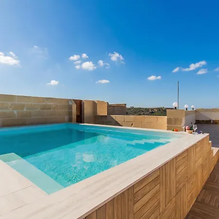 Naduri, Beautiful Gozitan Pool - Happy *