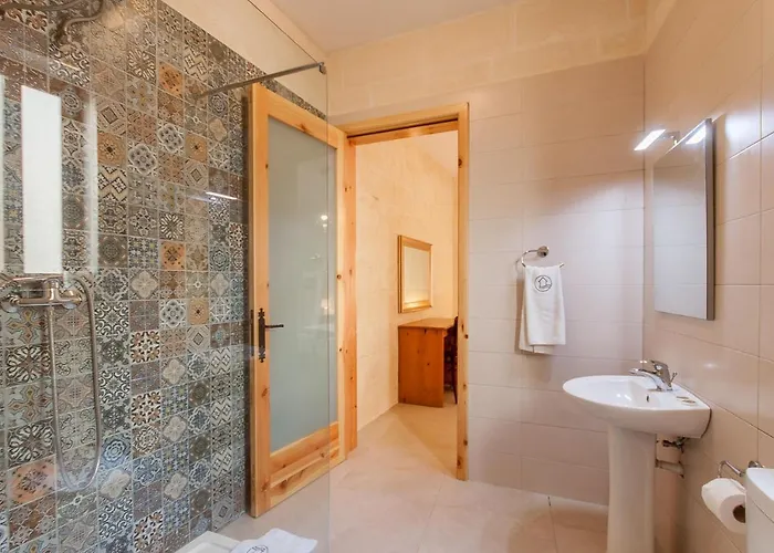 Naduri, Beautiful Gozitan Pool - Happy Dom wakacyjny